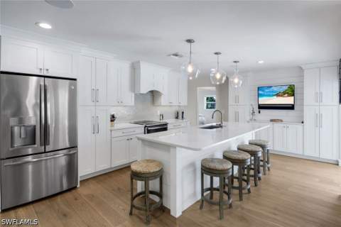 641 Hernando Dr, Marco Island FL - photo 11 of 50