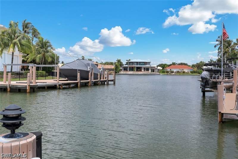 3 bedroom SingleFamilyResidence at 641 Hernando Dr, Marco Beach, Marco Island — photo 5