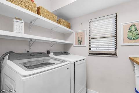 2472 Pine Woods Cir 17, Naples FL - photo 23 of 30