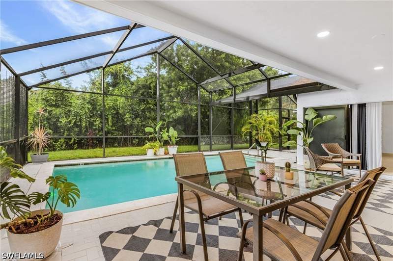 4 bedroom SingleFamilyResidence at 2472 Pine Woods Cir 17, Pinewoods, Naples — photo 3