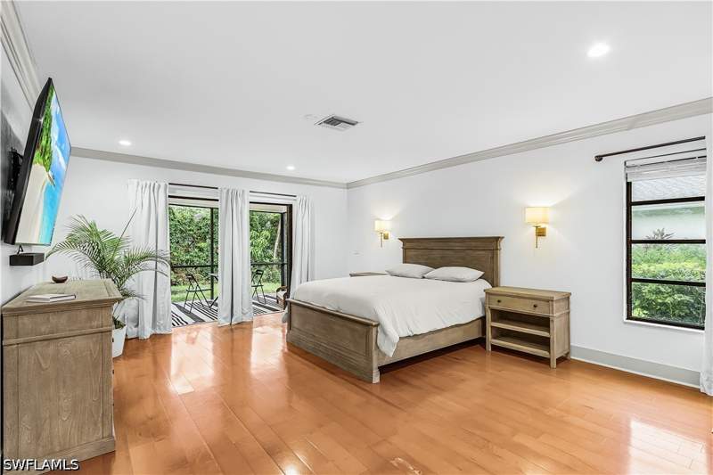 4 bedroom SingleFamilyResidence at 2472 Pine Woods Cir 17, Pinewoods, Naples — photo 5