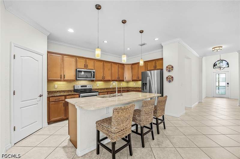 4 bedroom SingleFamilyResidence at 9324 River Otter Dr, Reflection Isles, Fort Myers — photo 4