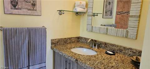 412 Cortez Ave, Lehigh Acres FL - photo 18 of 40