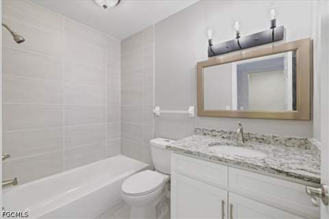 3225 E Riverside Dr 63F, Fort Myers FL - photo 15 of 28