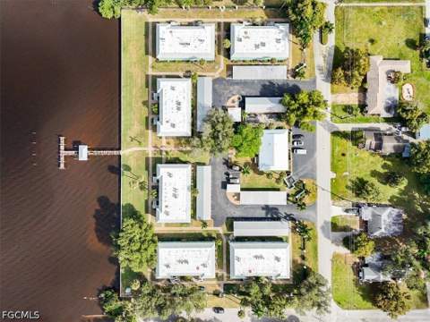3225 E Riverside Dr 63F, Fort Myers FL - photo 20 of 28