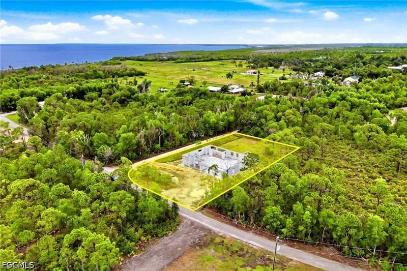 3 bedroom SingleFamilyResidence at 5288 Fairbanks Dr, St James City, St James City — photo 5