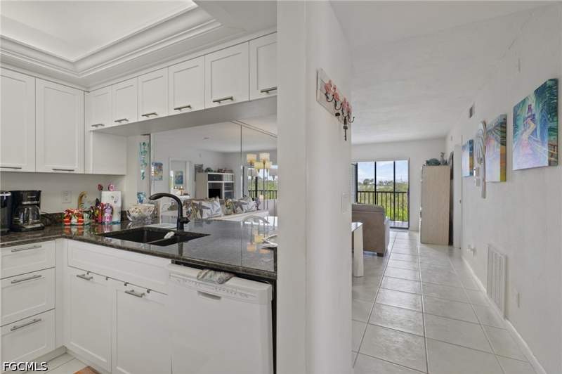 2 bedroom Condominium at 22652 Island Pines Way 154, Admirals Bay, Fort Myers Beach — photo 4