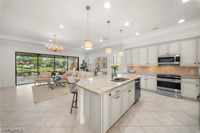 3 bedroom SingleFamilyResidence at 10238 Ashbrook Ct, Hampton Park, Fort Myers — photo 5
