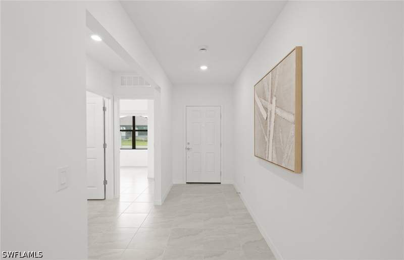 3 bedroom SingleFamilyResidence at 612 Oasis Lake Pl, Whispering Lakes, Lehigh Acres — photo 4