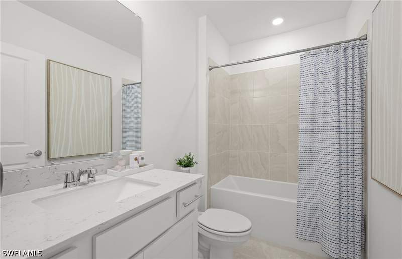 3 bedroom SingleFamilyResidence at 612 Oasis Lake Pl, Whispering Lakes, Lehigh Acres — photo 5
