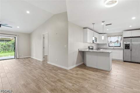 15771 Treasure Island Ln, Fort Myers FL - photo 12 of 32