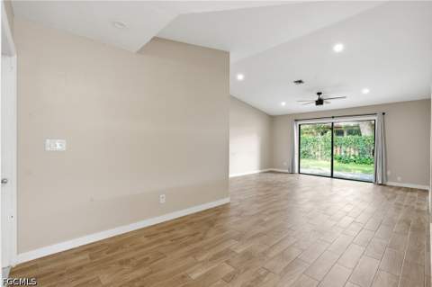 15771 Treasure Island Ln, Fort Myers FL - photo 6 of 32