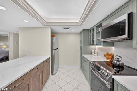 2929 W Gulf Dr 102, Sanibel FL - photo 10 of 43