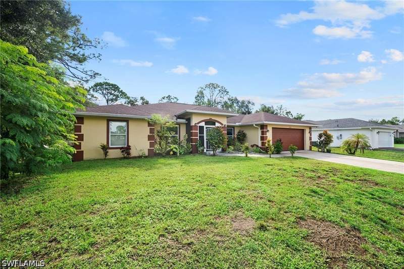 4 bedroom SingleFamilyResidence at 830 Albany Ave, Lehigh Acres, Lehigh Acres — photo 3