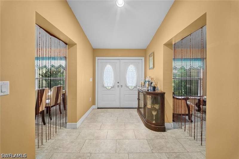 4 bedroom SingleFamilyResidence at 830 Albany Ave, Lehigh Acres, Lehigh Acres — photo 4