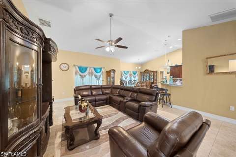 830 Albany Ave, Lehigh Acres FL - photo 7 of 34