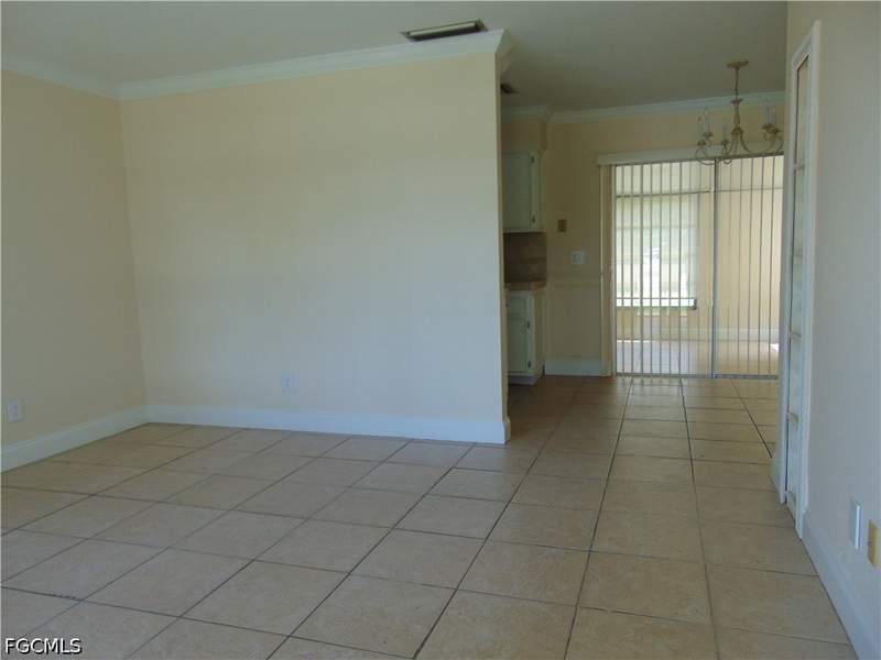 1 bedroom SingleFamilyResidence at 117 Stetson St, Carlton Park, Lehigh Acres — photo 5