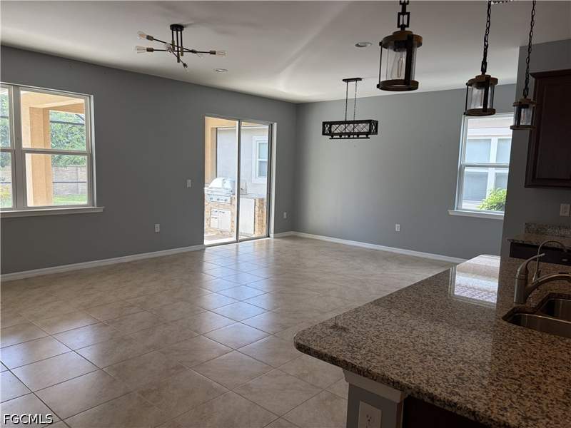4 bedroom SingleFamilyResidence at 3272 Royal Gardens Ave, Lindsford, Fort Myers — photo 4