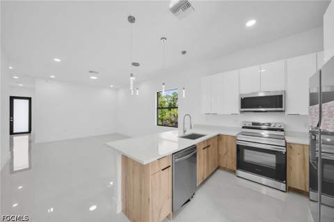 347 Columbus Blvd, Lehigh Acres FL - photo 16 of 27