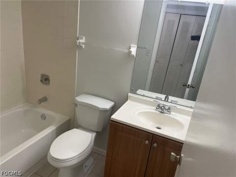 12656 Kenwood Ln B, Fort Myers FL - photo 11 of 22