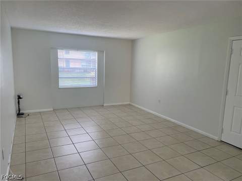 12656 Kenwood Ln B, Fort Myers FL - photo 17 of 22