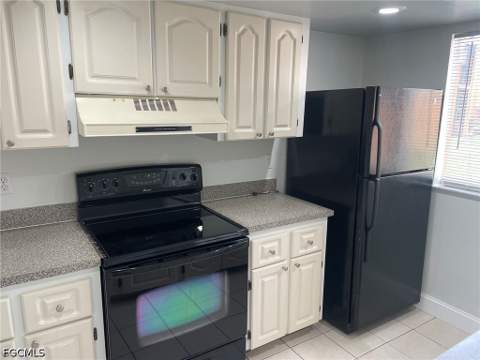 12656 Kenwood Ln B, Fort Myers FL - photo 6 of 22