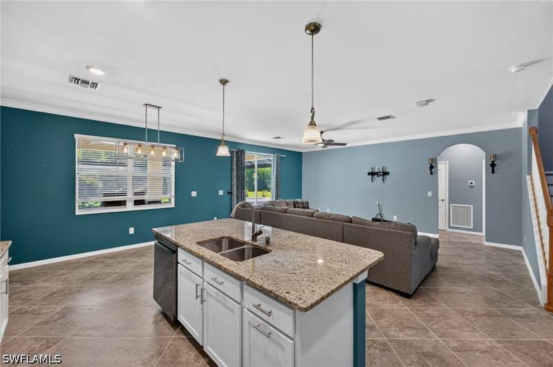 4 bedroom SingleFamilyResidence at 4295 Bluegrass Dr, Castalina, Fort Myers — photo 5