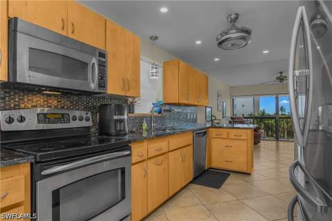 845 Collier Ct 502, Marco Island FL - photo 14 of 50