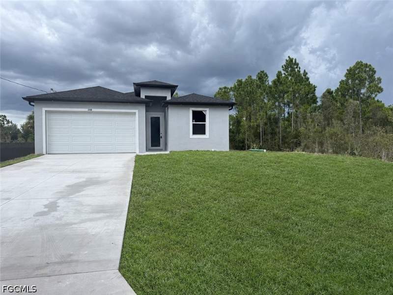 3 bedroom SingleFamilyResidence at 2508 21st St W, Lehigh Acres, Lehigh Acres — photo 2