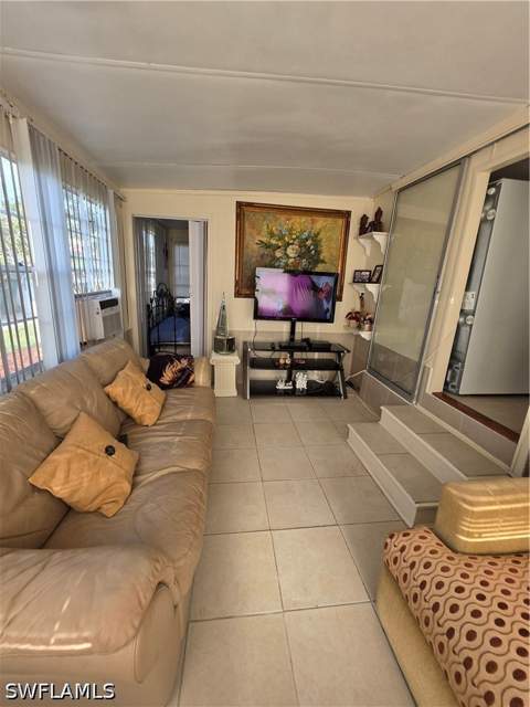 50 Temple Ln, Naples FL - photo 10 of 22
