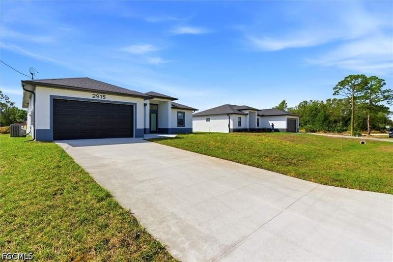 3 bedroom SingleFamilyResidence at 2913 24th St W, Lehigh Acres, Lehigh Acres — photo 2