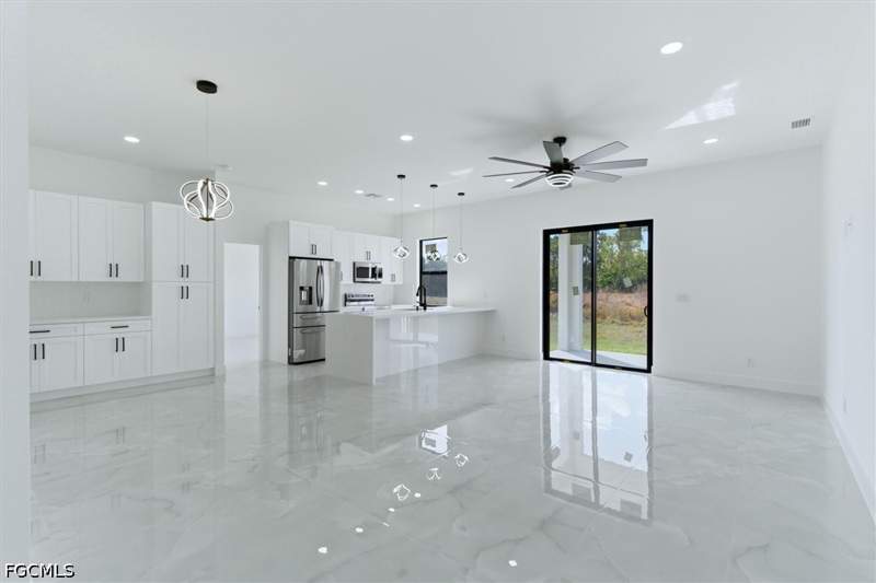 3 bedroom SingleFamilyResidence at 2913 24th St W, Lehigh Acres, Lehigh Acres — photo 3