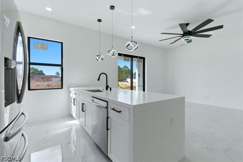 3 bedroom SingleFamilyResidence at 2913 24th St W, Lehigh Acres, Lehigh Acres — photo 5