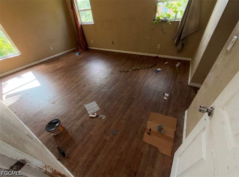 6 bedroom SingleFamilyResidence at 3717 21st St SW, Lehigh Acres, Lehigh Acres — photo 3
