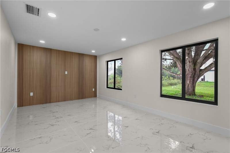 4 bedroom SingleFamilyResidence at 3508 4th St SW, Lehigh Acres, Lehigh Acres — photo 5
