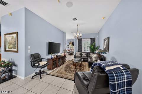 816 Palmetto Ave, Lehigh Acres FL - photo 7 of 43