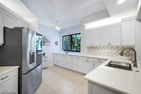 6520 Valen Way 104, Naples FL - photo 12 of 44