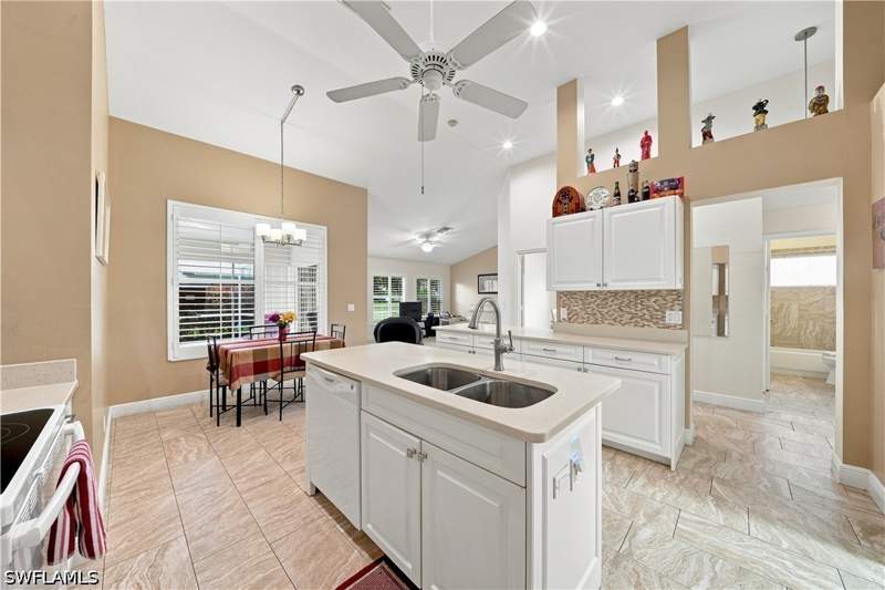 3 bedroom SingleFamilyResidence at 22178 Seashore Cir, Forest Ridge, Estero — photo 3
