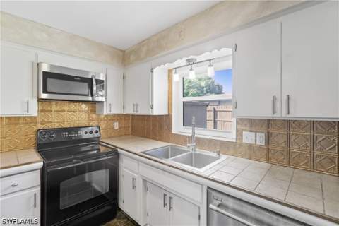 1259 Stadler Dr, Fort Myers FL - photo 14 of 46
