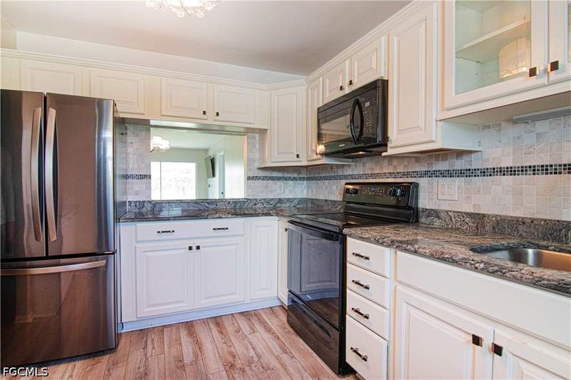 2 bedroom Condominium at 1262 Myerlee Country Club Blvd 6, Myerlee Country Club Estates North Condo, Fort Myers — photo 5