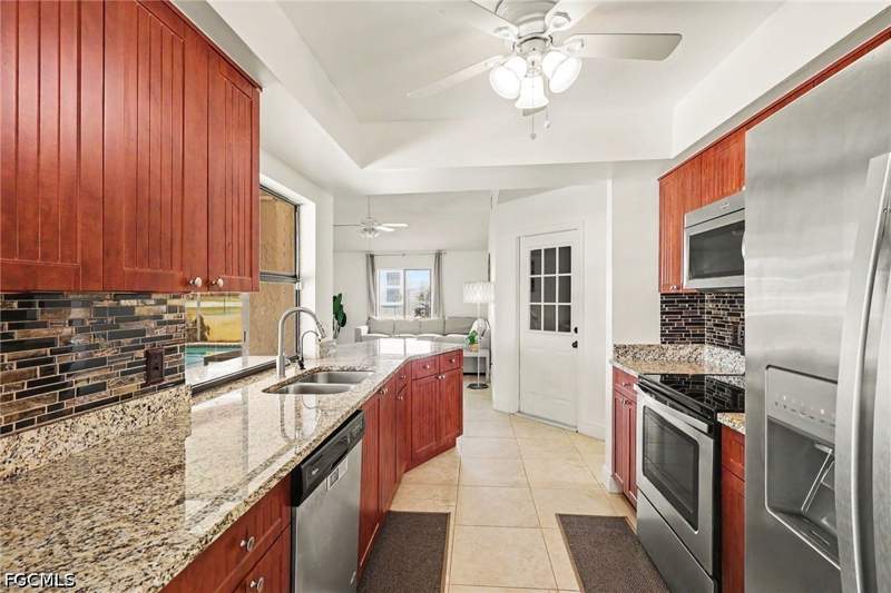 3 bedroom SingleFamilyResidence at 7603 Laurel Valley Rd, San Carlos Park Golf Course Addition, Fort Myers — photo 5
