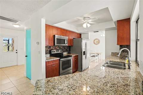 7603 Laurel Valley Rd, Fort Myers FL - photo 6 of 27