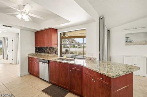 7603 Laurel Valley Rd, Fort Myers FL - photo 7 of 27