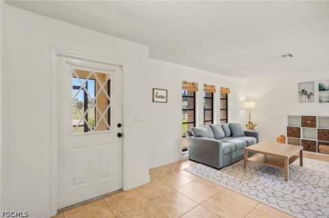7603 Laurel Valley Rd, Fort Myers FL - photo 9 of 27