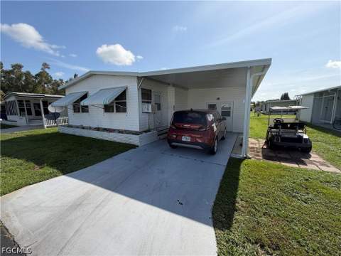 653 Future Dr, North Fort Myers FL - photo 8 of 24