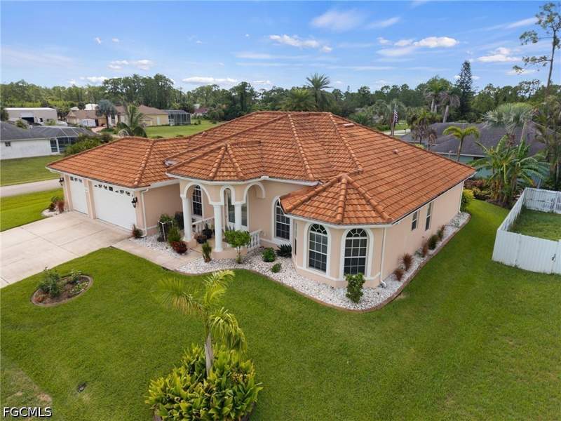 4 bedroom SingleFamilyResidence at 2606 E 9th St, Lehigh Acres, Lehigh Acres — photo 2