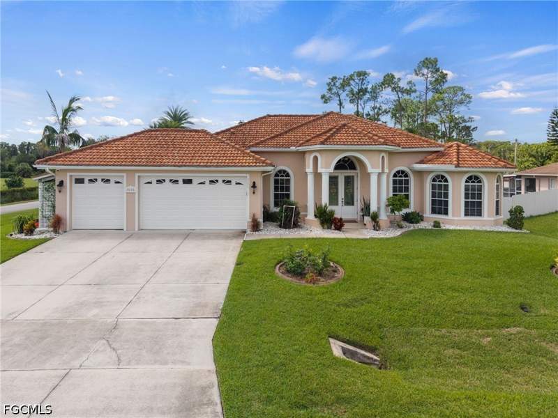 4 bedroom SingleFamilyResidence at 2606 E 9th St, Lehigh Acres, Lehigh Acres — photo 3