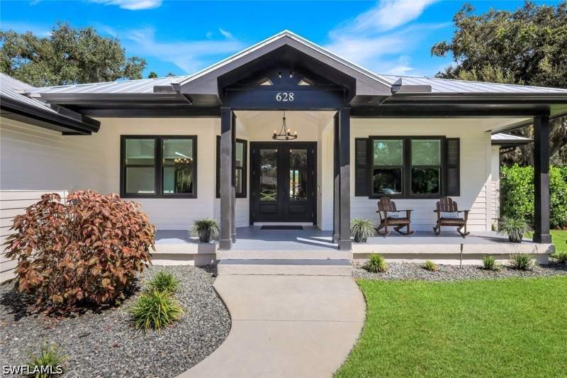 3 bedroom SingleFamilyResidence at 628 Harbor Dr, Labelle, Labelle — photo 3