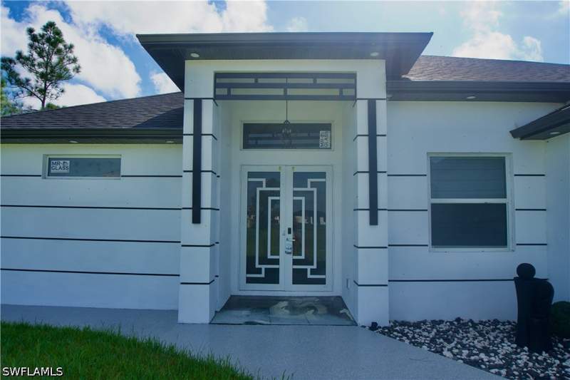 3 bedroom SingleFamilyResidence at 1002 Wagner Ave, Lehigh Acres, Lehigh Acres — photo 2