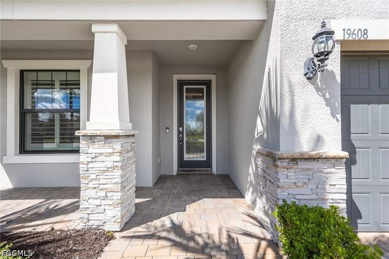 4 bedroom SingleFamilyResidence at 19608 Beechcrest Pl, The Place At Corkscrew, Estero — photo 4